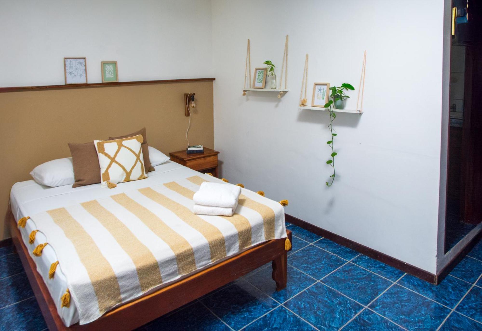 Hostel La - Playa Santa Teresa (Puntarenas)